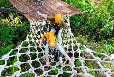 YAGMUR ORMANLARINDA ZIPLINE